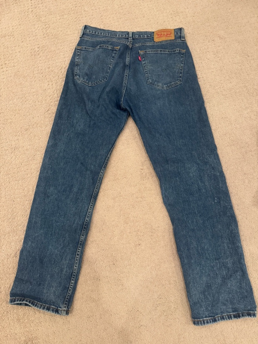 Levi’s 505 Jeans 33x30 Straight Leg Medium Wash Classic Fit - Picture 3 of 4